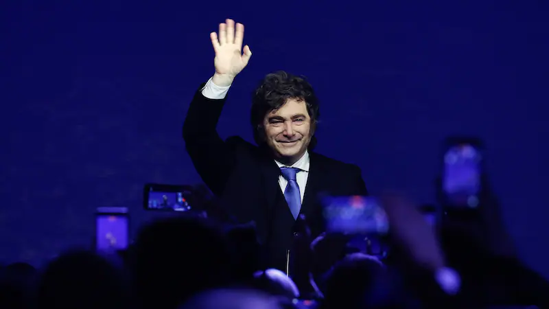 Milei suspendió su viaje a Londres en medio de la tensión por Malvinas