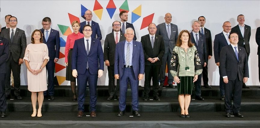 La UE admite no poder mediar para la paz en Ucrania al no ser "neutral"